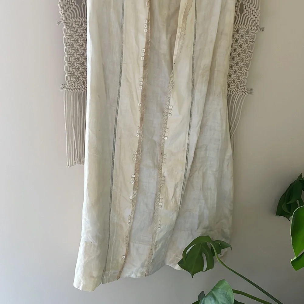🕰️ Antique Nursing Gown with Padded Hanger